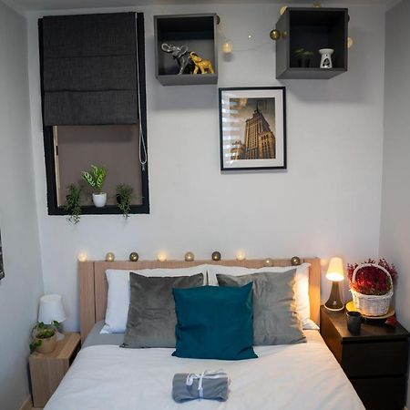 Metro Lux Home Apartment Warszawa Zewnętrze zdjęcie