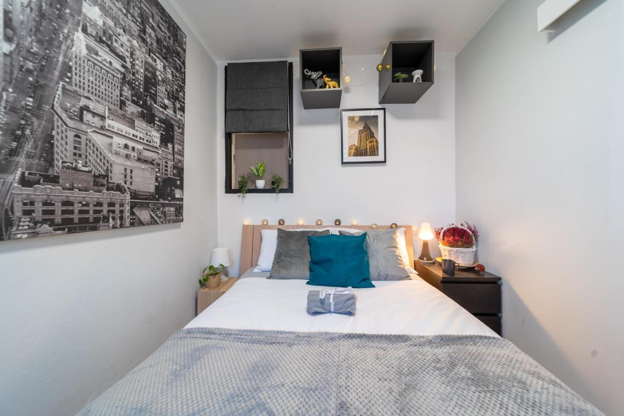 Metro Lux Home Apartment Warszawa Zewnętrze zdjęcie