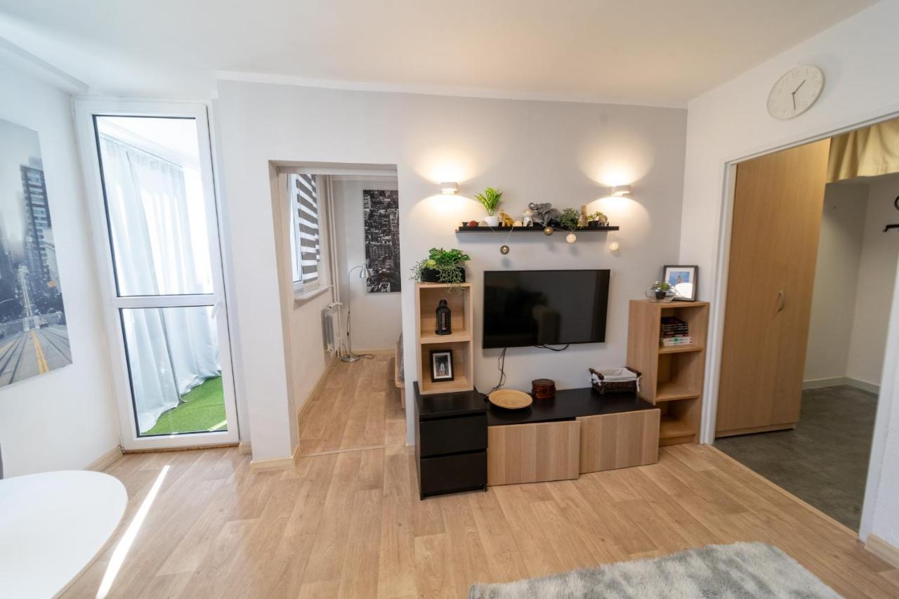 Metro Lux Home Apartment Warszawa Zewnętrze zdjęcie
