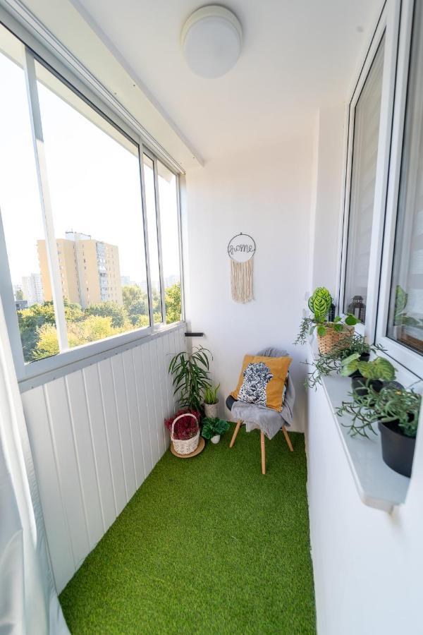 Metro Lux Home Apartment Warszawa Zewnętrze zdjęcie